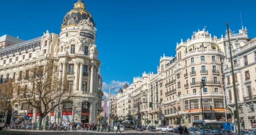 UEFA ŞAMPİYONLAR LİGİ  ATLETICO MADRİD DEPLASMANI MAÇ TURU MAÇ BİLETİ DAHİL TÜRK HAVA YOLLARI İLE 2 GECE MAÇ BİLETİ DAHİLMadrid ve Valencia Şehir Turu Dahil..Valencia Gidiş – Madrid Dönüş
