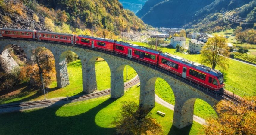 KIBRIS’TAN BERNİNA TRENİ İLE  BİR AVRUPA MASALI EXPRESS TURU WİZZ AİR İLE 4 GECE Milano gidiş – Milano Dönüş