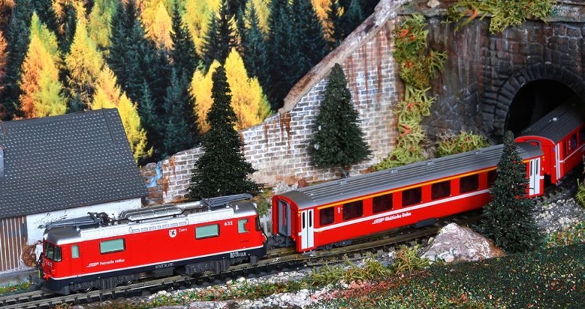 Bernina Express ile Alplerde 4 Ülke Turu - 7 Gece Ekstra Turlar Dahil